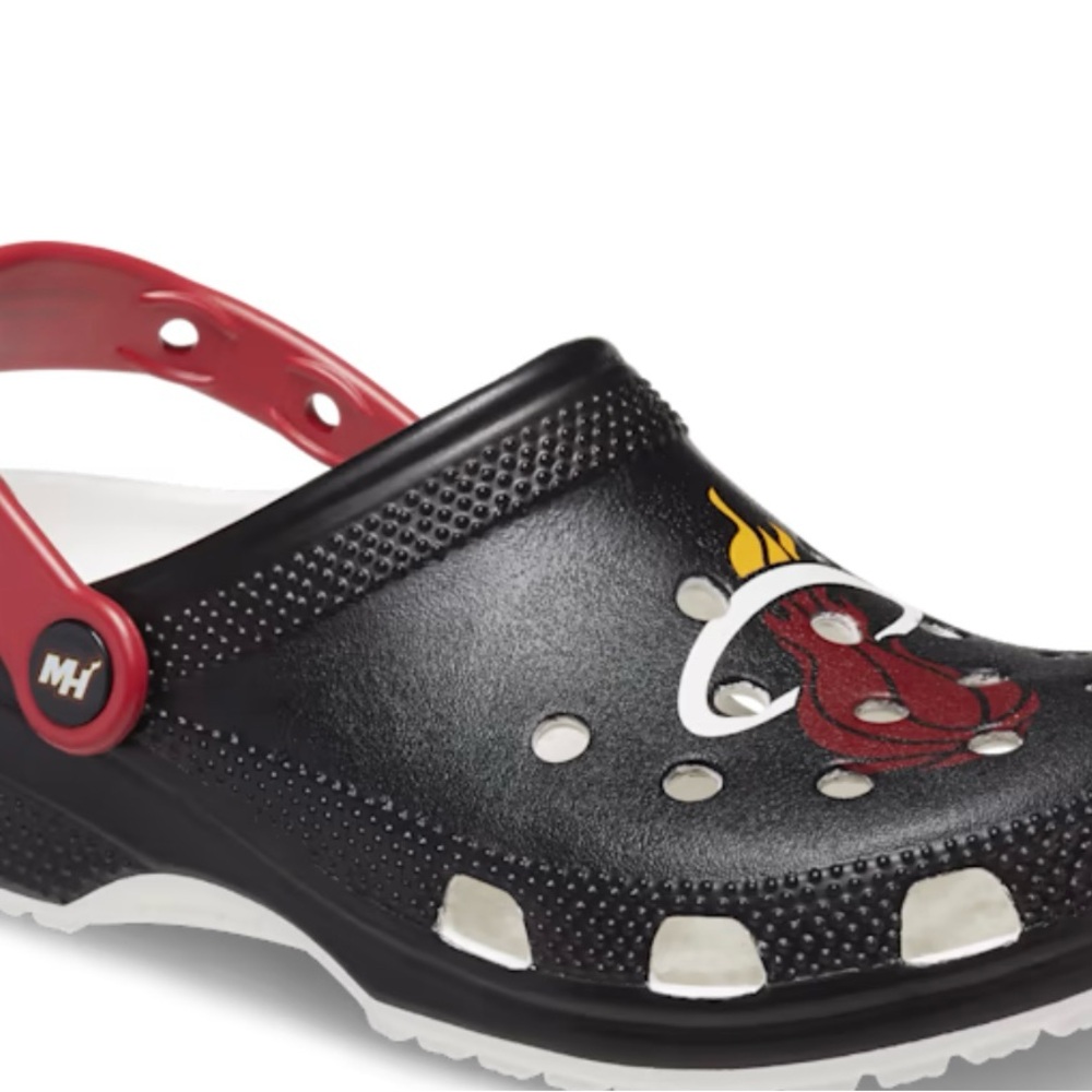 NWT Crocs clog //NBA Miami Heat